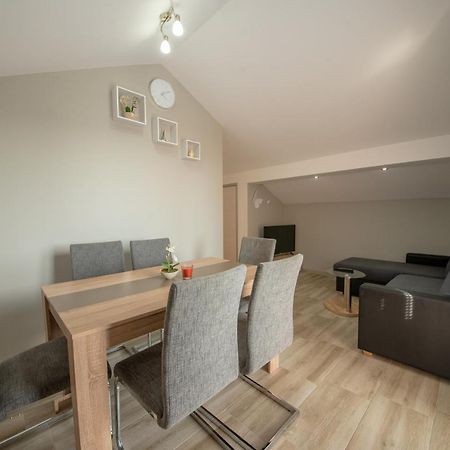 Apartman Eva Vrsi Bagian luar foto